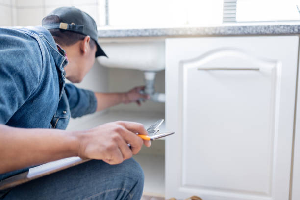 Best Toilet Repair Services  in Hewlett, NY